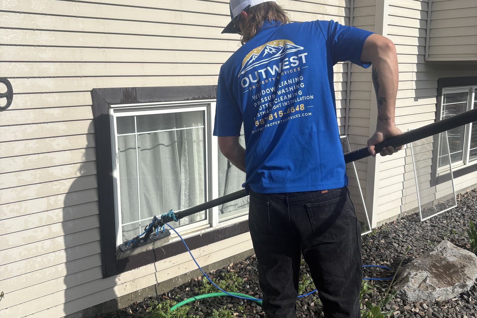 OutWest house washing, Central Alberta